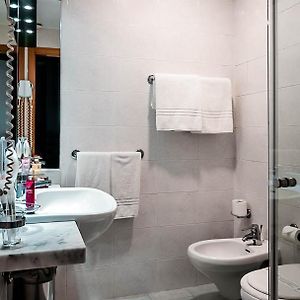 Standard Zimmer mit zwei Einzelbetten